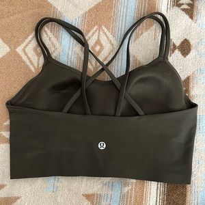 Lululemon sports bra